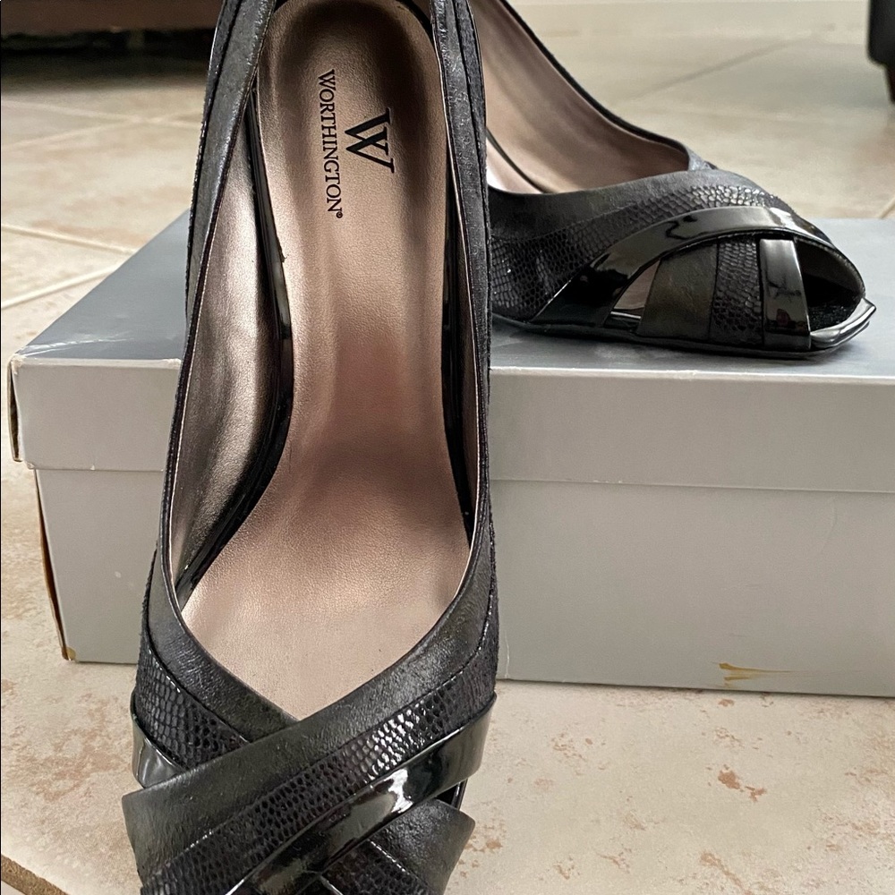 Worthington black heels